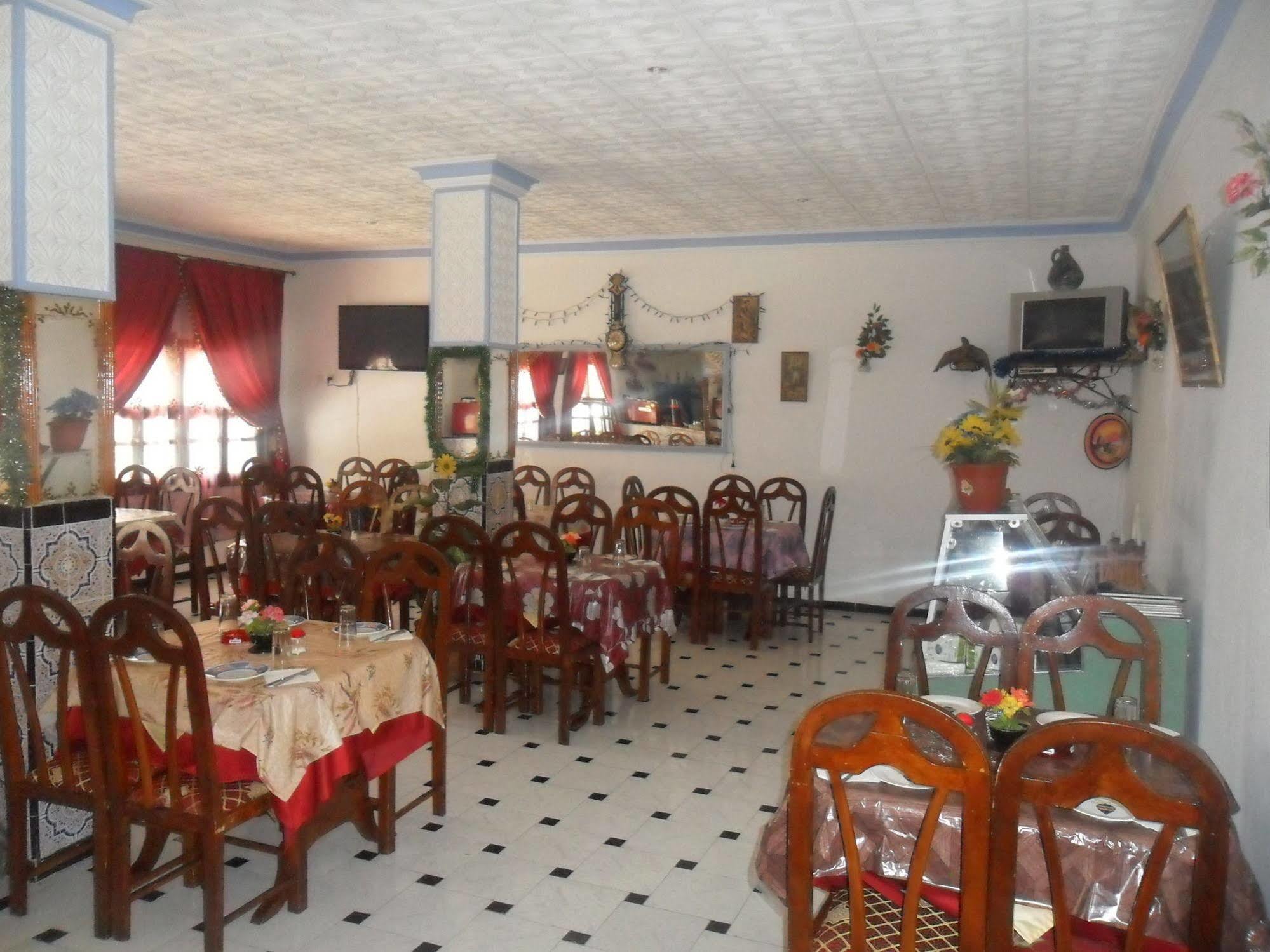 Hotel Zouar เชฟชาอูน ภายนอก รูปภาพ