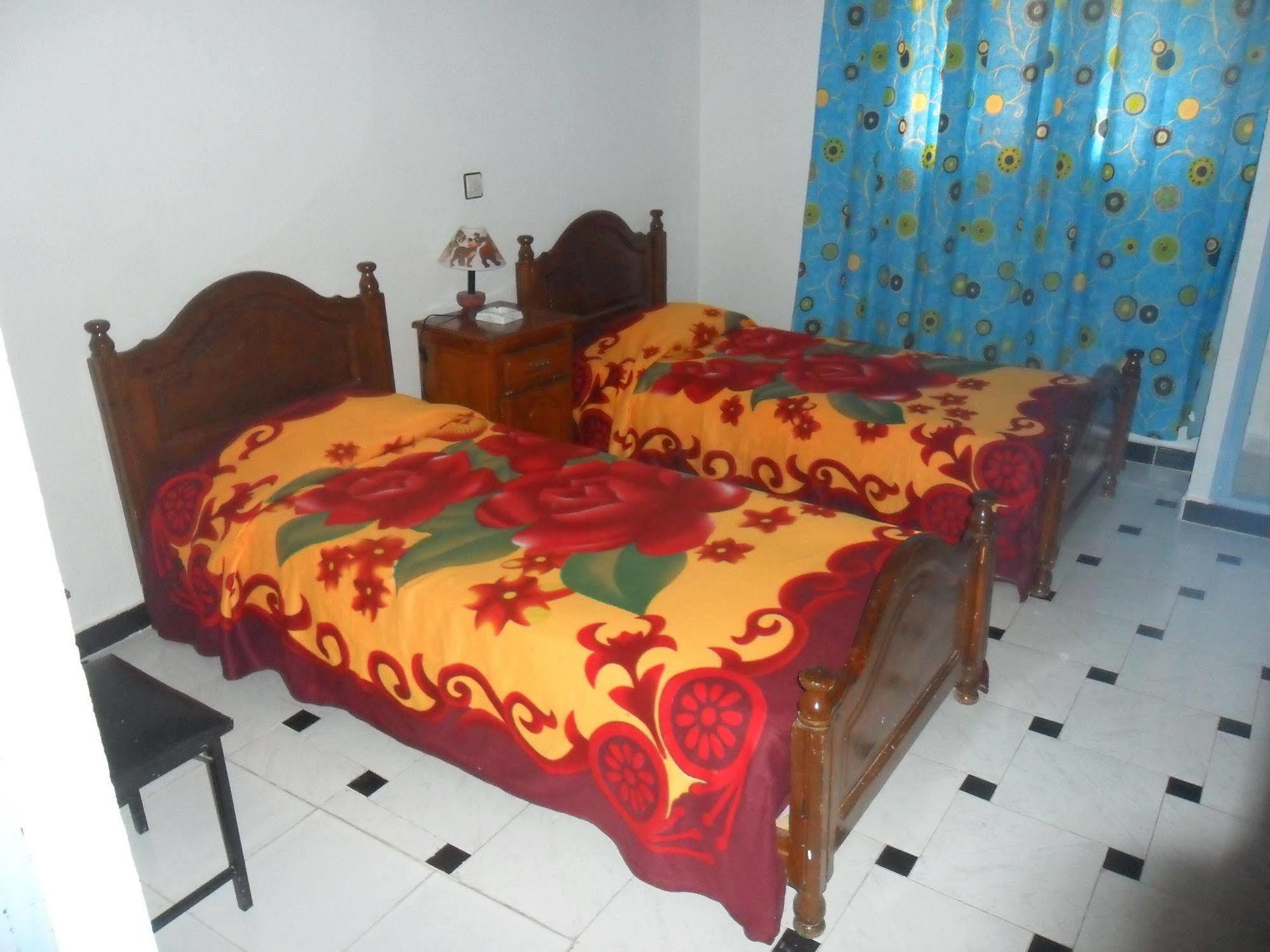 Hotel Zouar เชฟชาอูน ภายนอก รูปภาพ