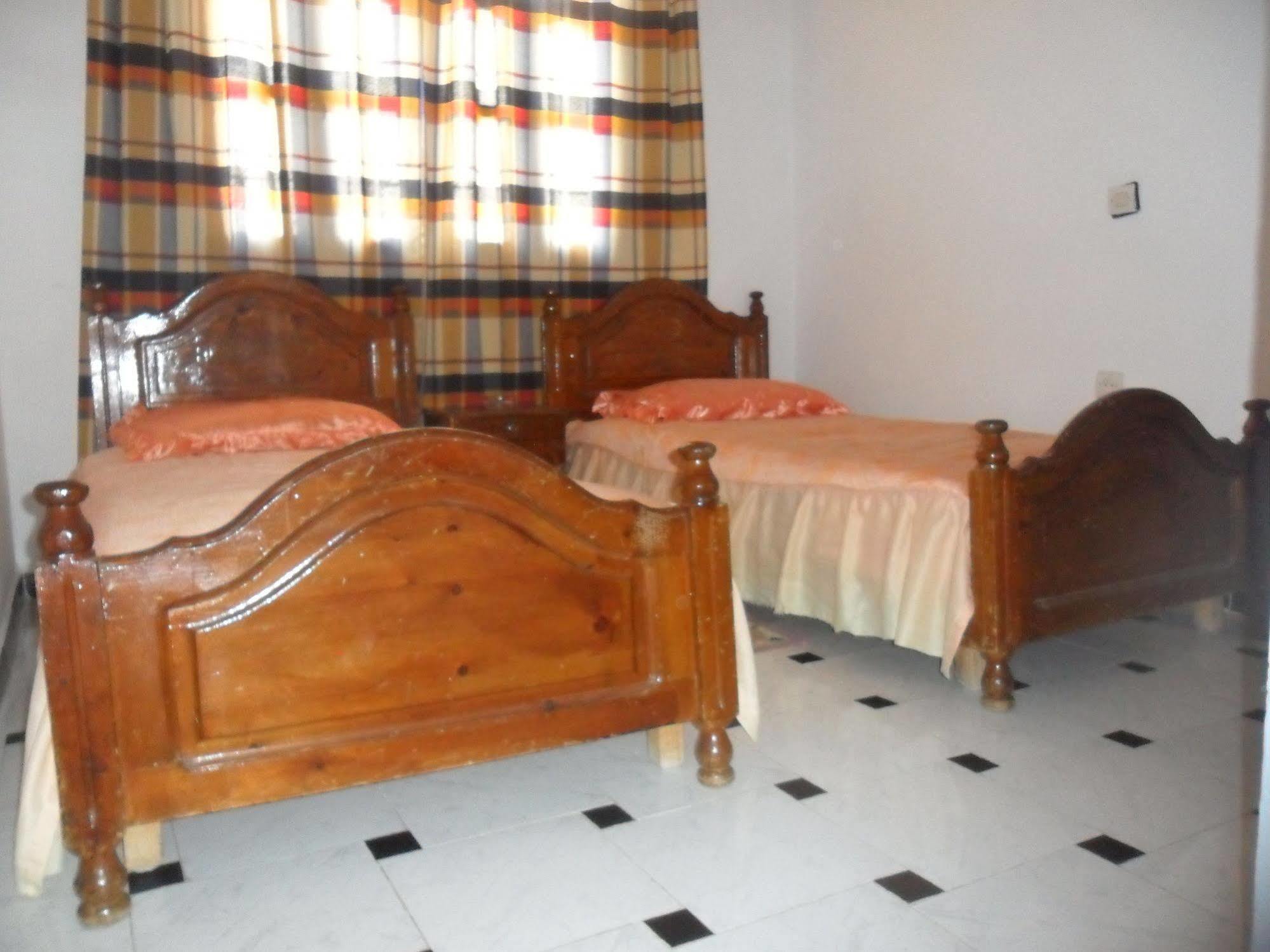 Hotel Zouar เชฟชาอูน ภายนอก รูปภาพ